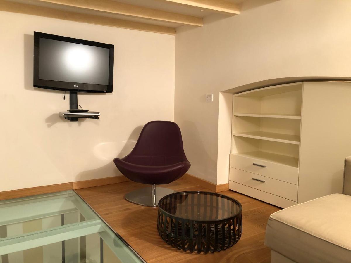 La Casina In Burlamacchi Milan Exterior photo